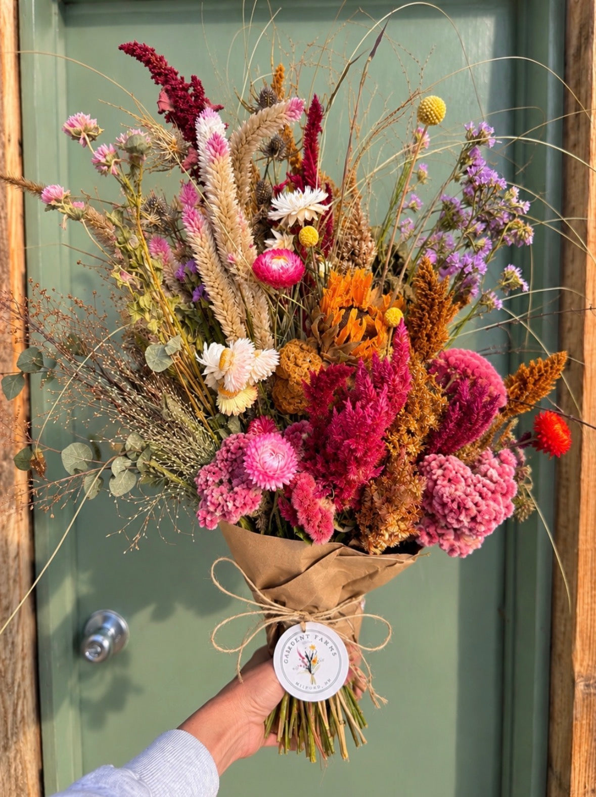 Large Hand-Tied Bouquet